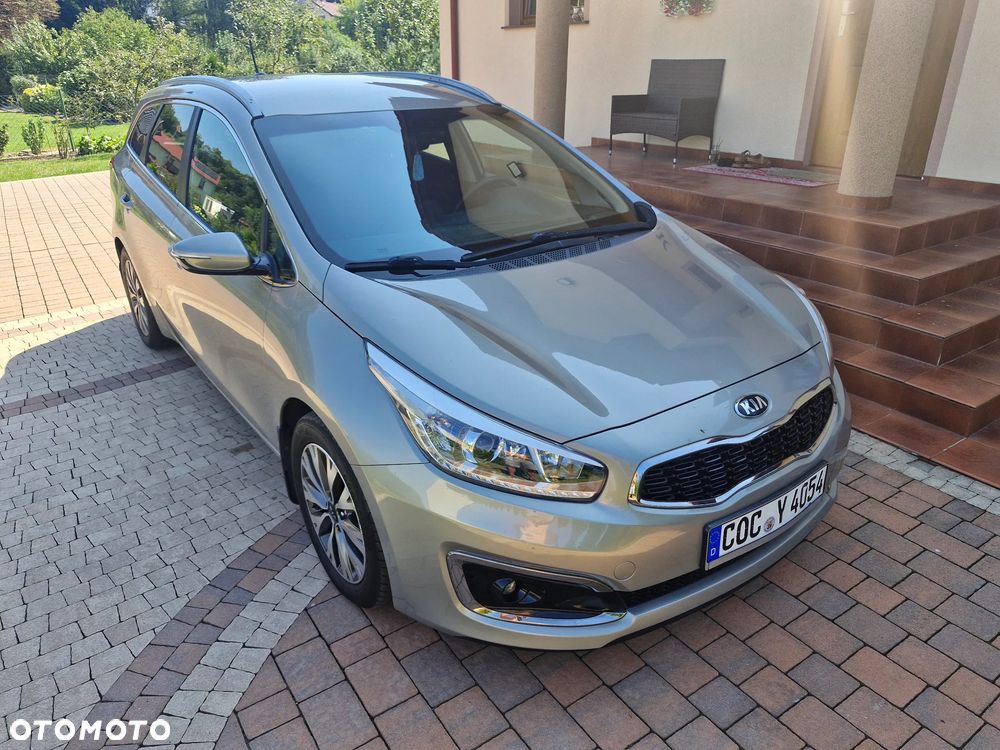 Kia Ceed 1.6 CRDi L - 11