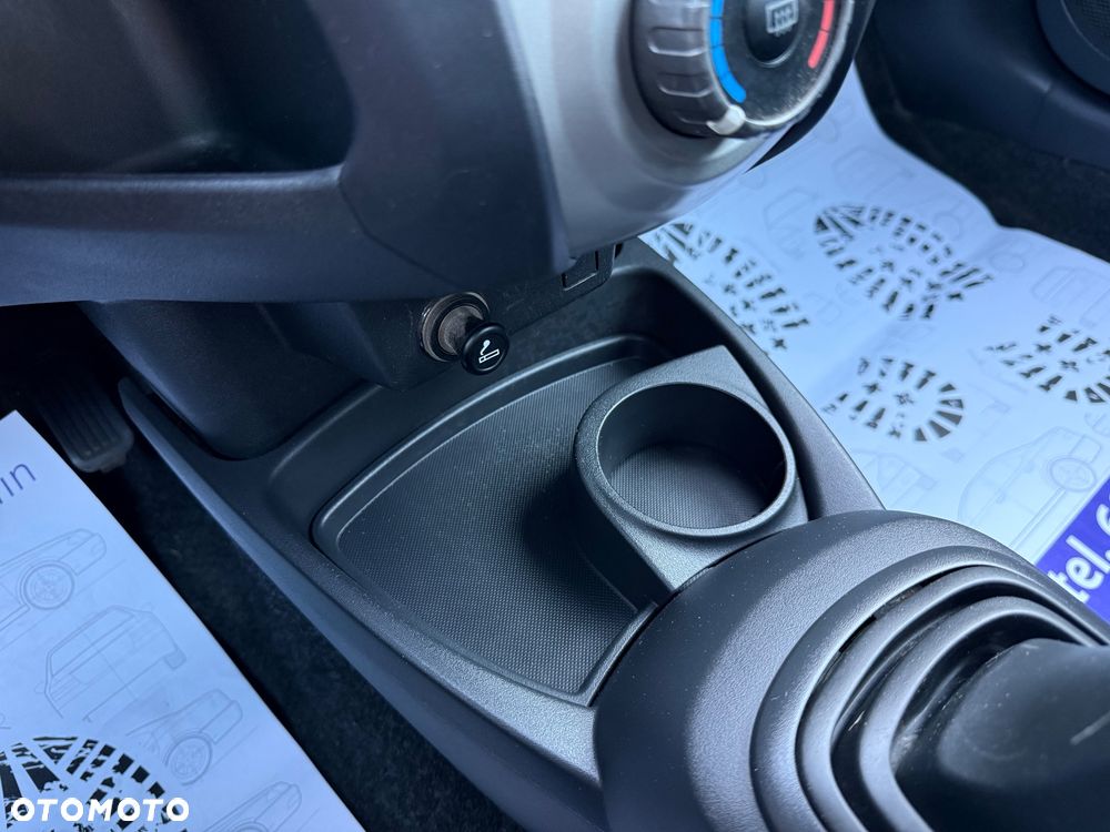 Toyota Yaris 1.3 Luna Premium - 32