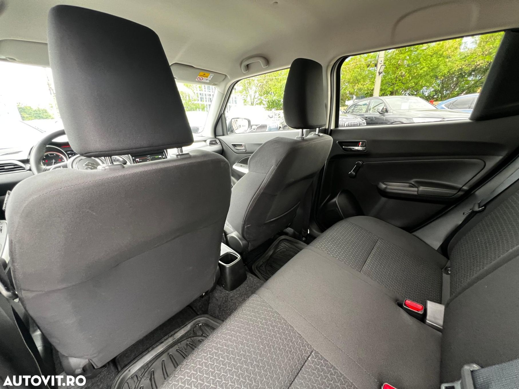 Suzuki Swift 1.2 Dualjet 12V MHEV CVT Passion - 19