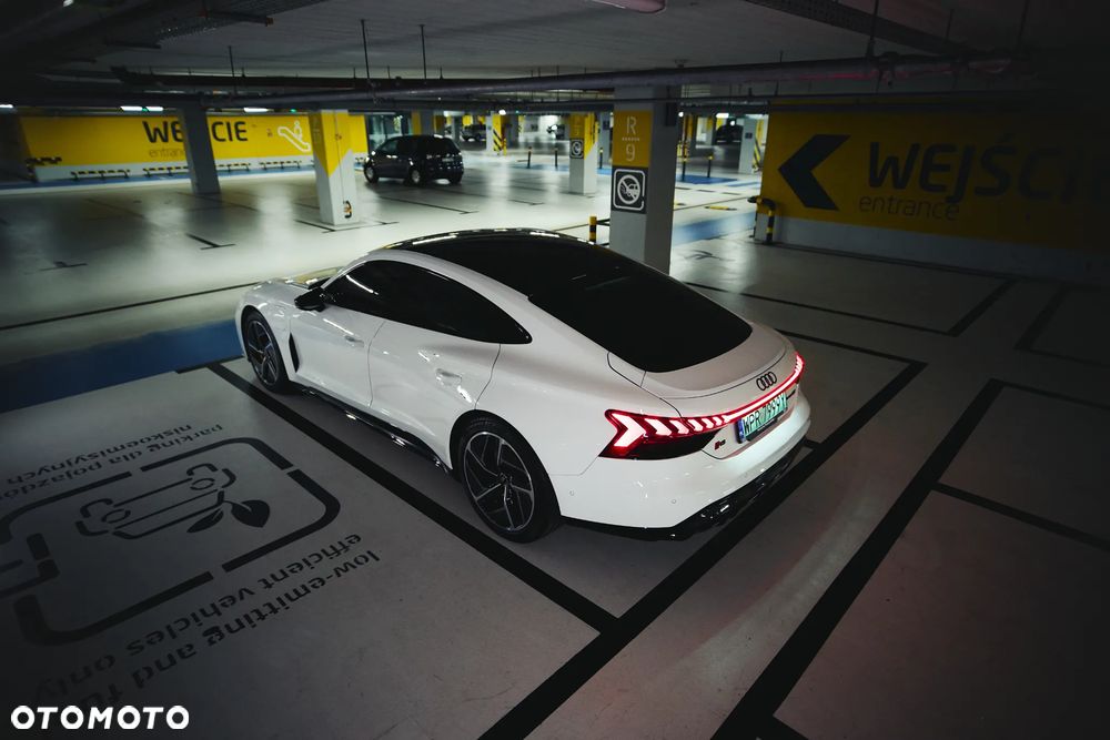 Audi RS e-tron GT - 21