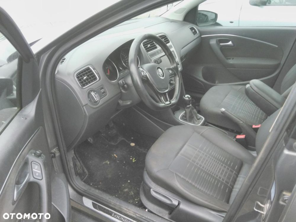 Volkswagen Polo 1.4 TDI Blue Motion Technology Lounge - 7