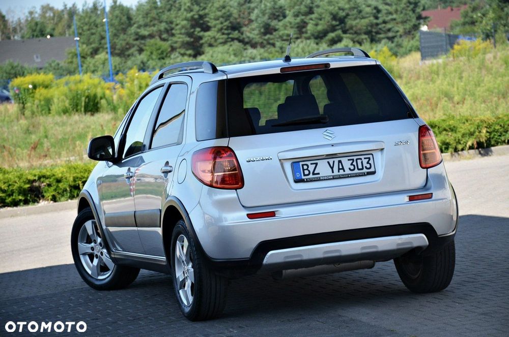 Suzuki SX4 - 10