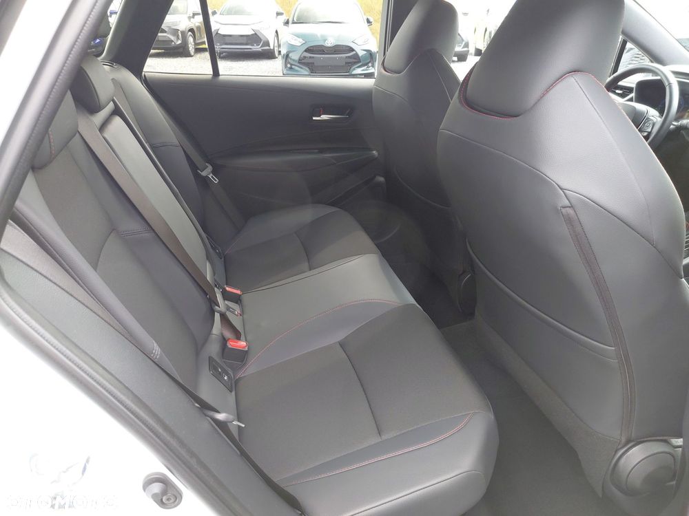 Toyota Corolla - 10