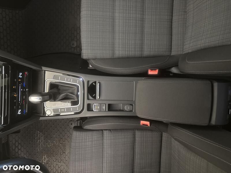 Volkswagen Passat 1.5 TSI EVO Business DSG - 16