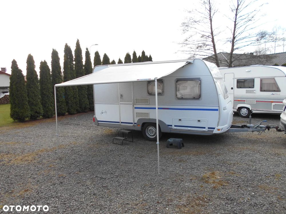 Dethleffs CAMPER 390 - 1