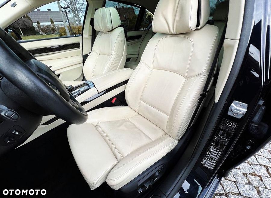 BMW Seria 7 750d xDrive - 12