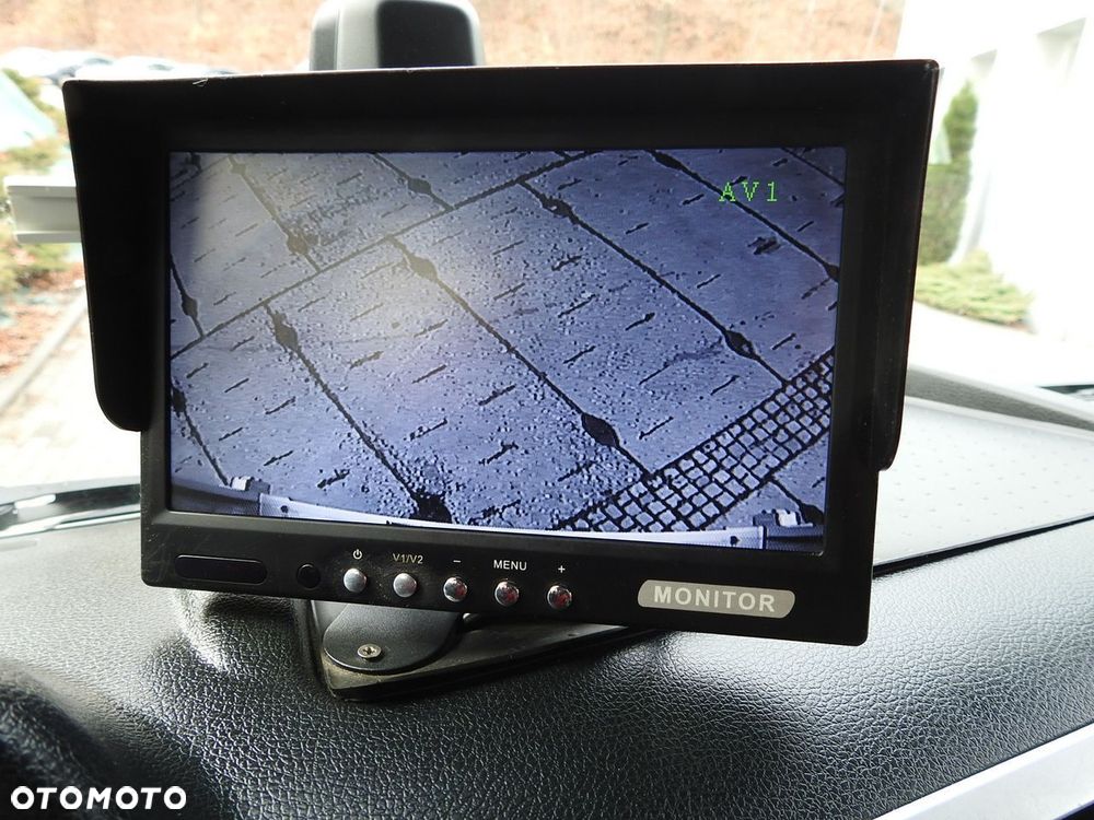 MAN TGL 12.220 KONTENER WINDA 18 PALET TEMPOMAT KLIMATYZACJA PNEUMATYKA AUTOMAT  BLIŹNIACZE KOŁA  220KM - 37