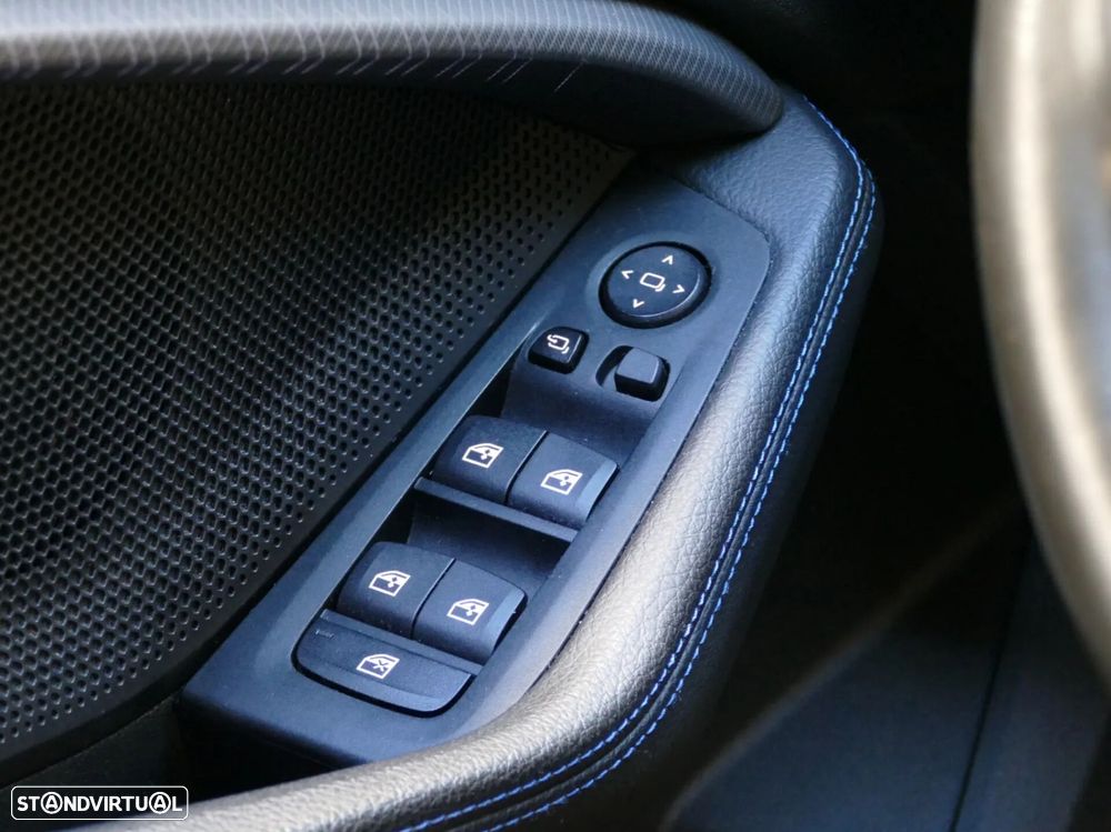 BMW 116 d Pack M Shadow Auto - 29