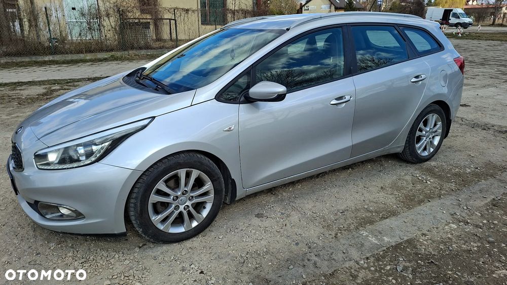 Kia Ceed 1.6 GDI Business Line - 9
