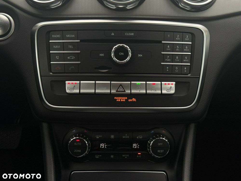 Mercedes-Benz GLA - 18