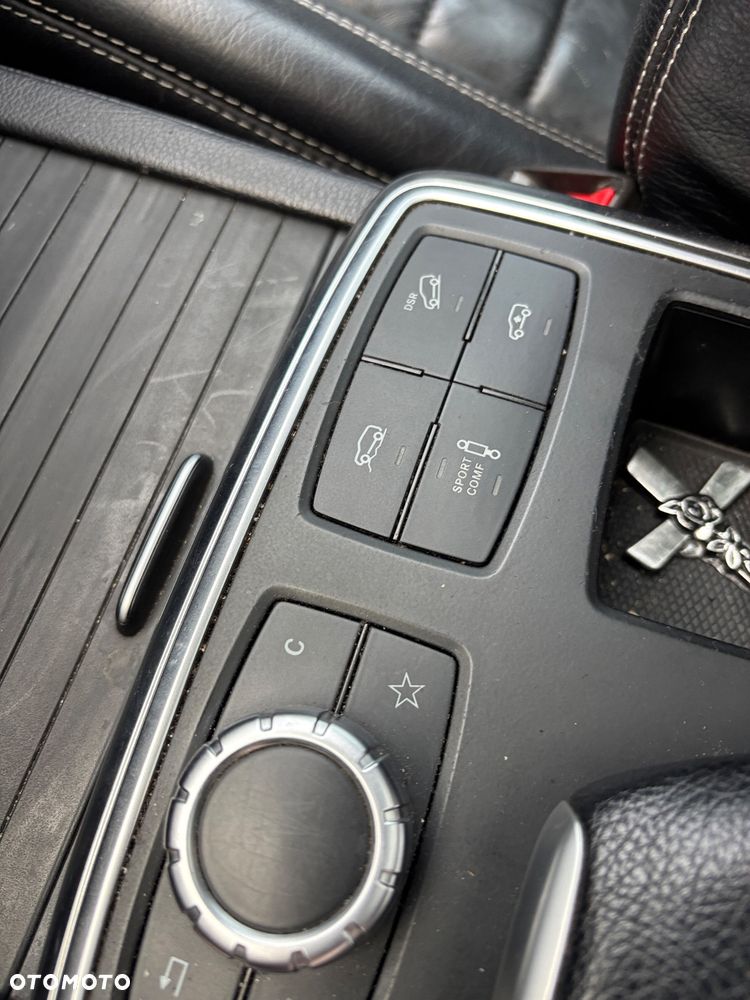 Mercedes-Benz ML 350 BlueTEC 4MATIC 7G-TRONIC - 22