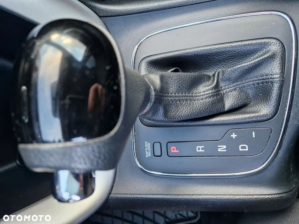 Kia Ceed 1.6 GDI M DCT - 23