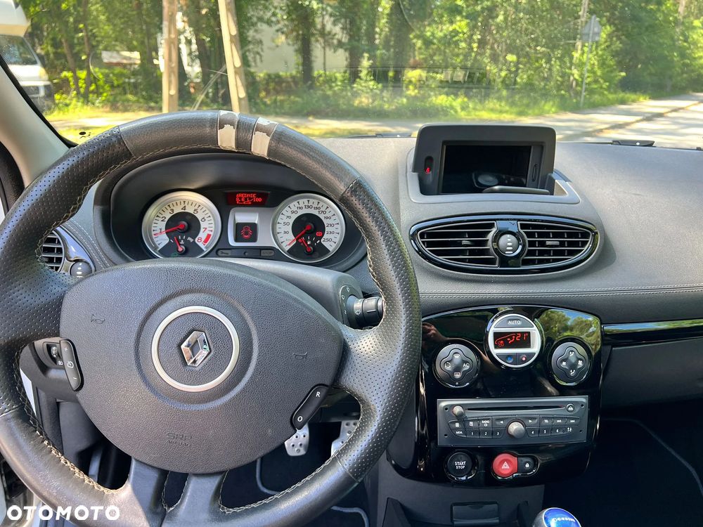 Renault Clio 1.6 16V 130 Gordini - 8