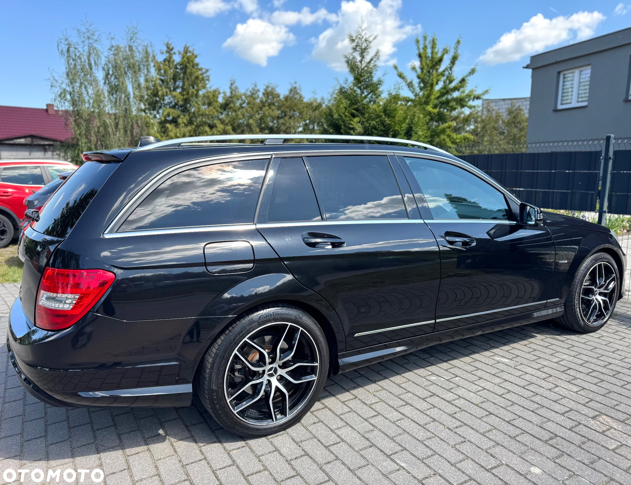 Mercedes-Benz Klasa C 220 d 4Matic T 7G-TRONIC AMG Line - 23