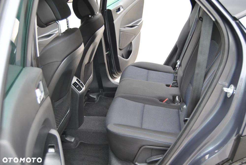 Hyundai Tucson blue 1.7 CRDi 2WD Style - 19