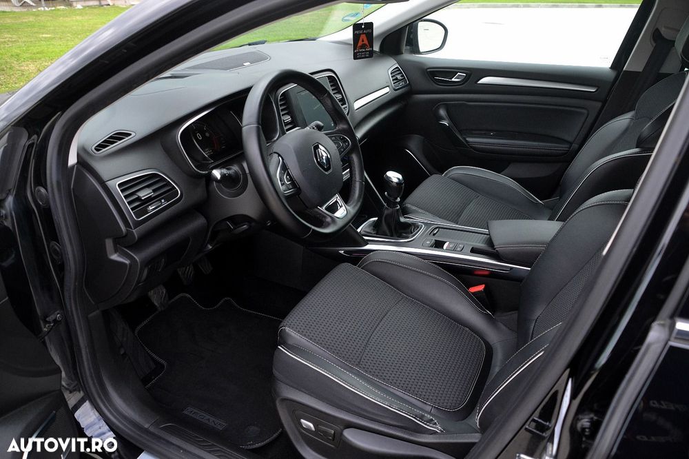 Renault Megane ENERGY dCi 130 Start & Stop Bose Edition - 4
