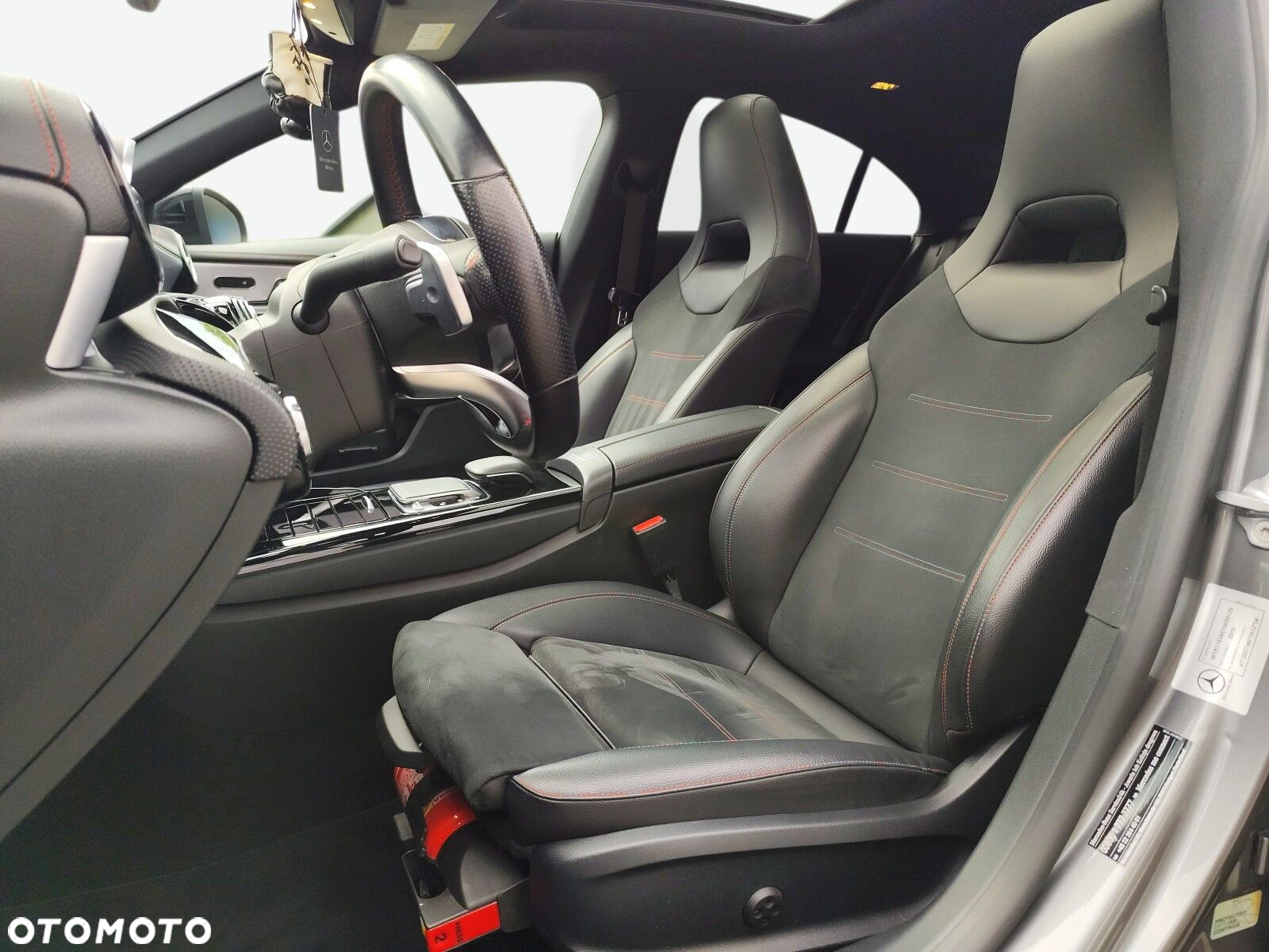 Mercedes-Benz CLA - 10