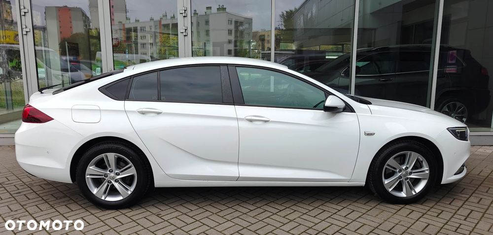 Opel Insignia - 8