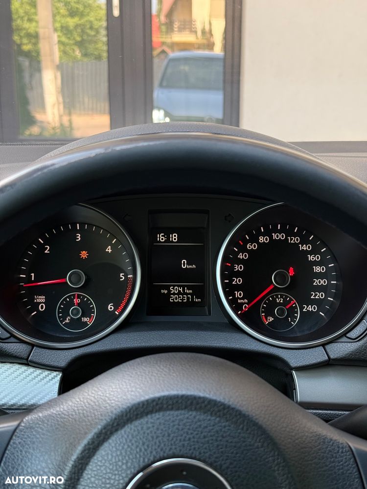 VOLKSWAGEN Golf 2010 — imagine 12