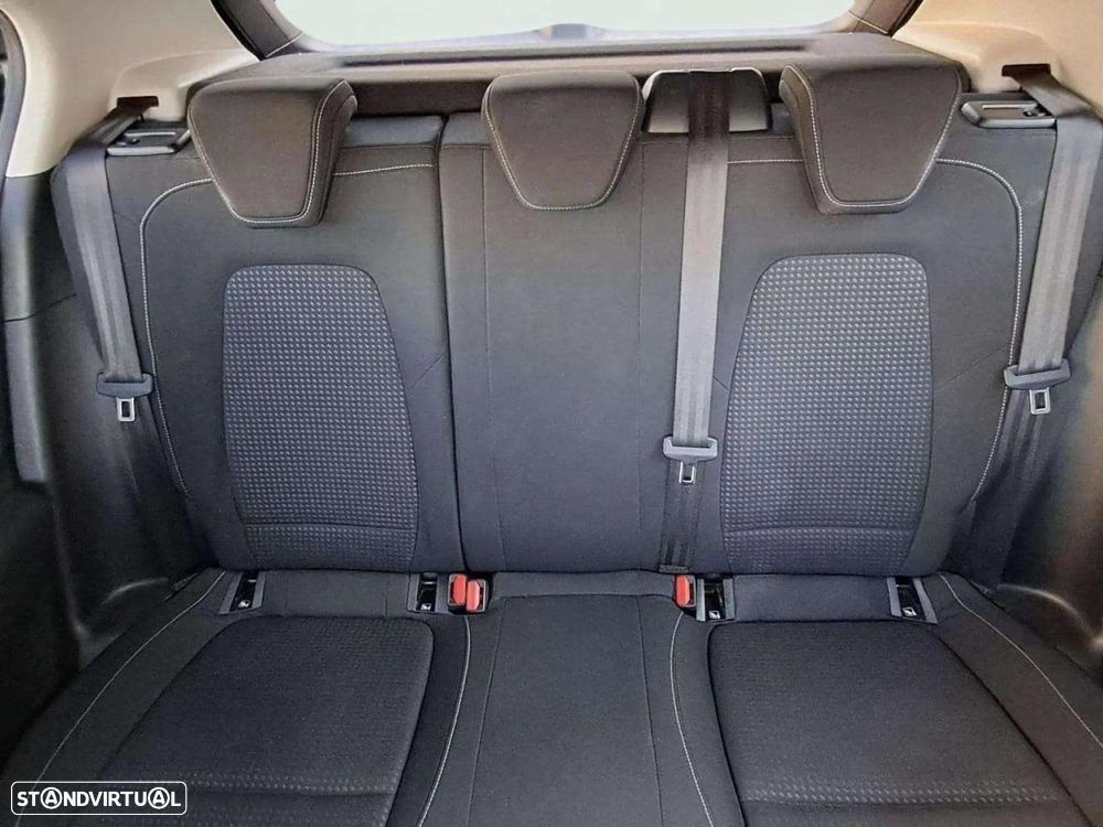 Ford Focus 1.5 TDCi EcoBlue Connected - 17