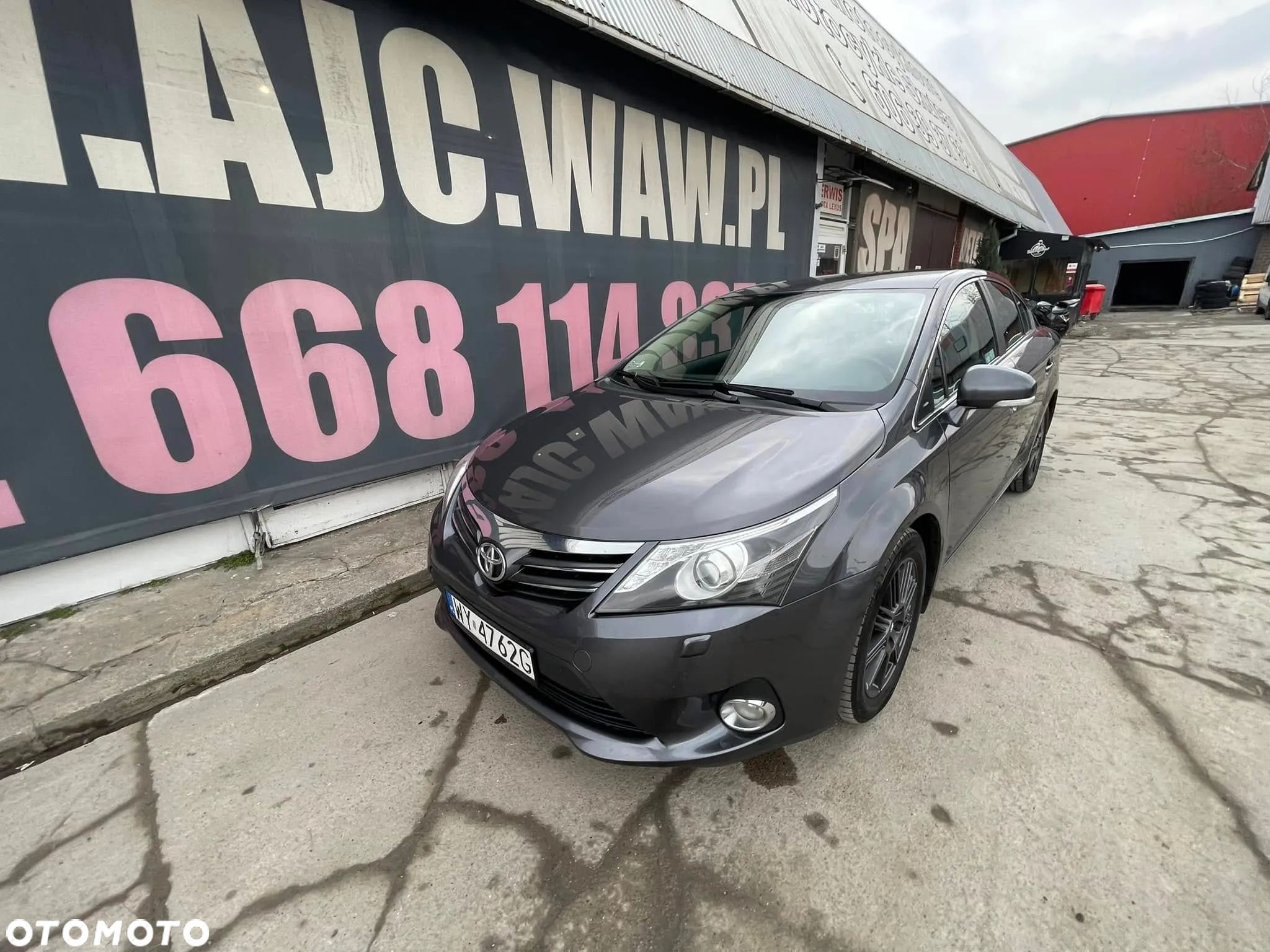 Toyota Avensis 2.2 D-4D Prestige NAVI - 1