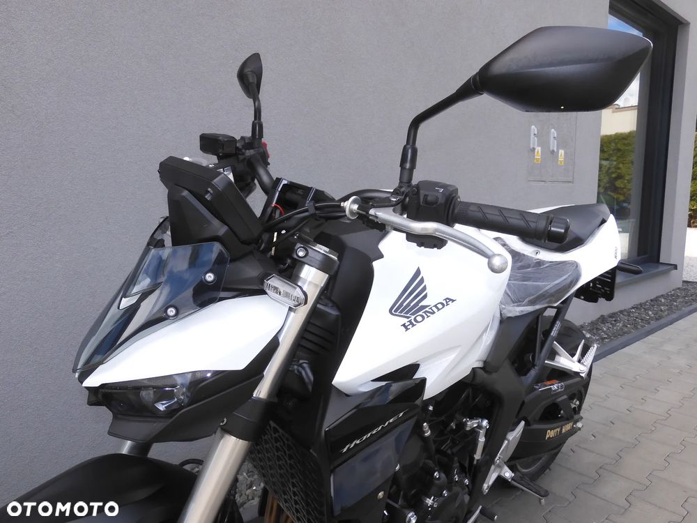 Honda Hornet - 22