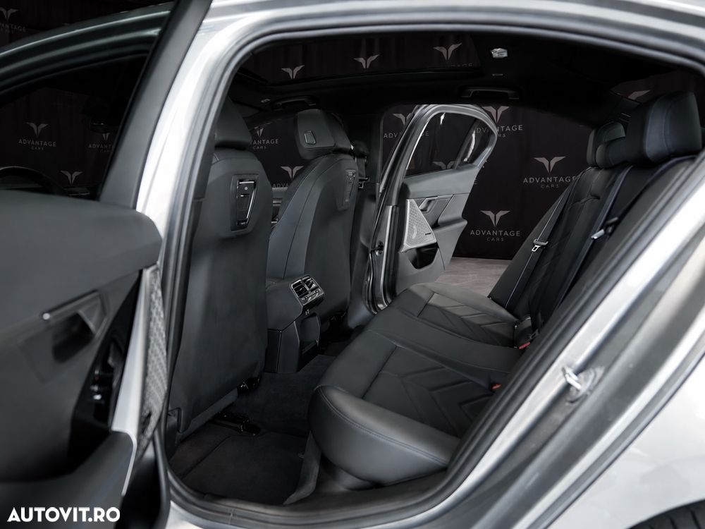 BMW Seria 5 520i Aut. - 13