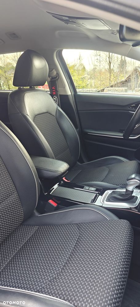 Kia Ceed 1.5 T-GDI L Business Line Plus DCT - 26