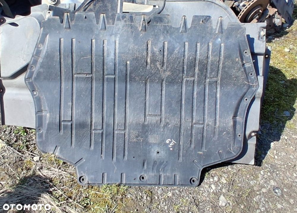 Osłona dolna silnika VW GOLF V   OE - 1