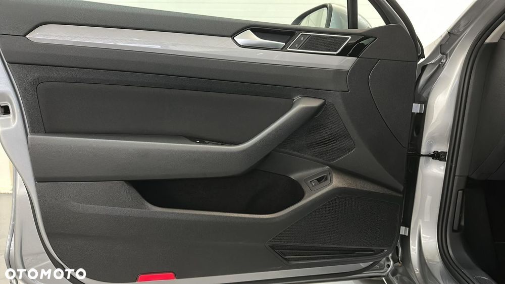 Volkswagen Passat 1.5 TSI EVO Business DSG - 12