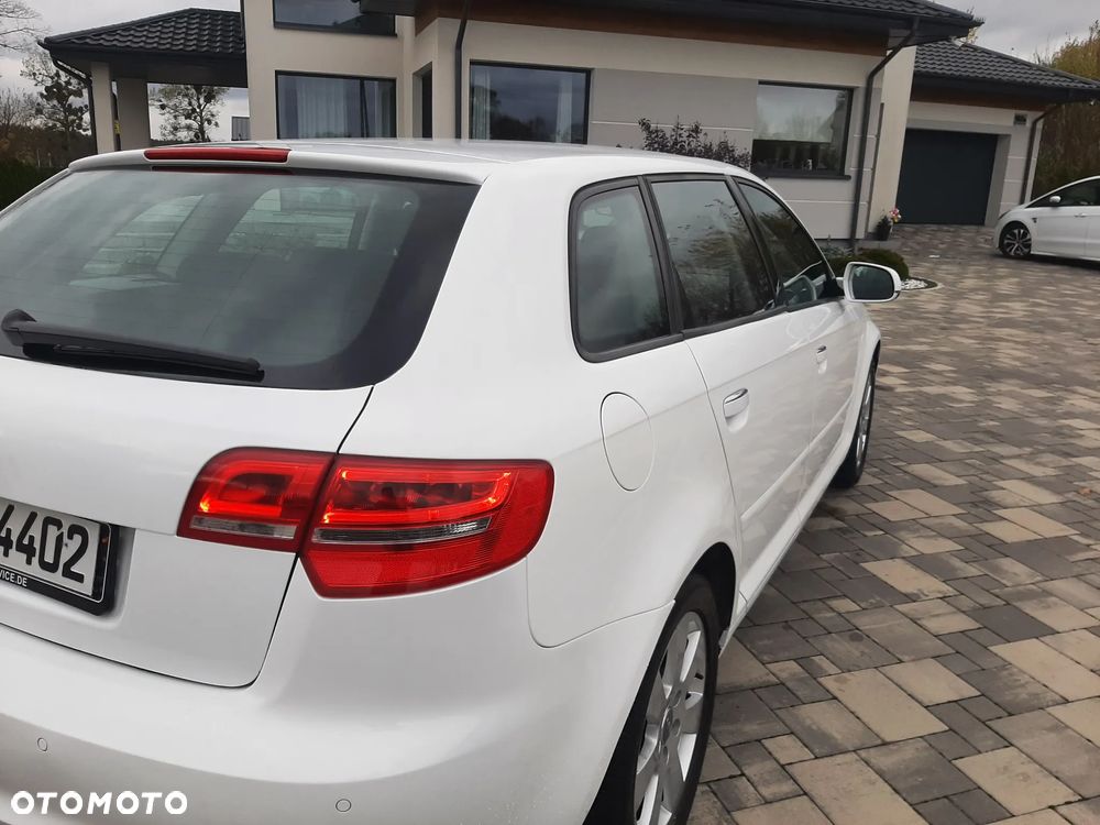 Audi A3 Sportback 1.6 Ambition - 12