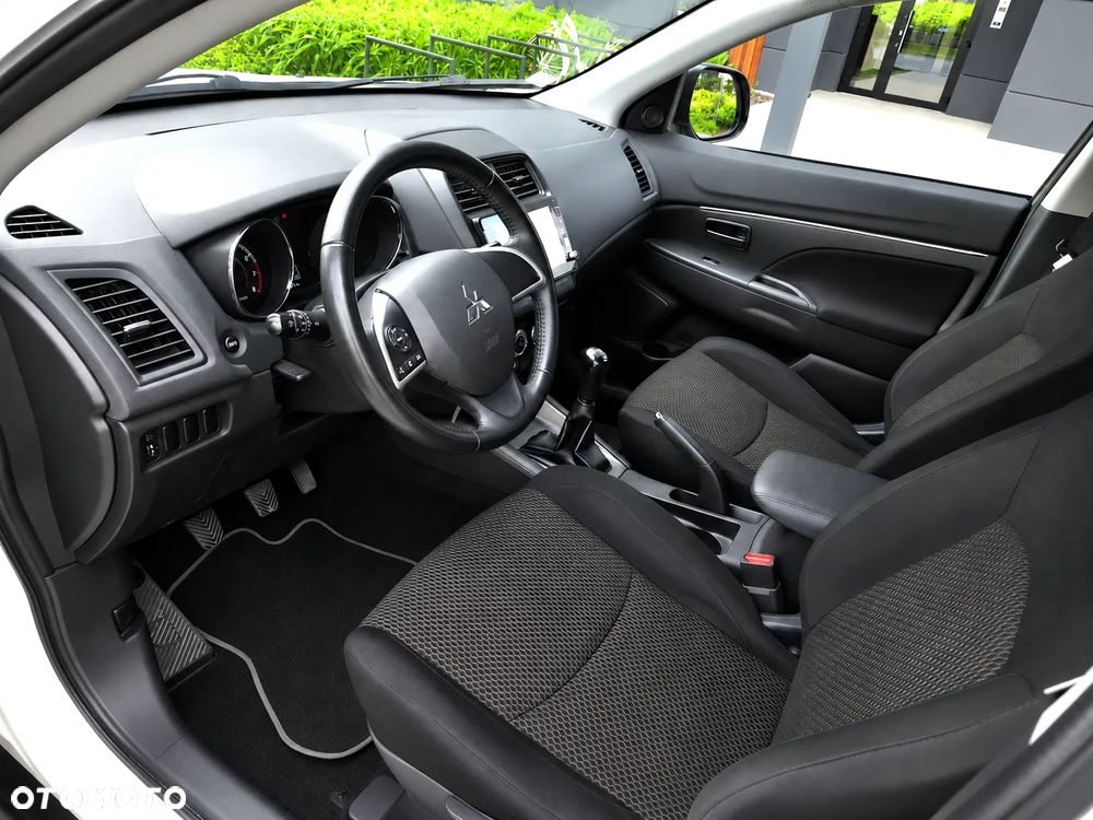 Mitsubishi ASX 1.6 Invite Navi - 5