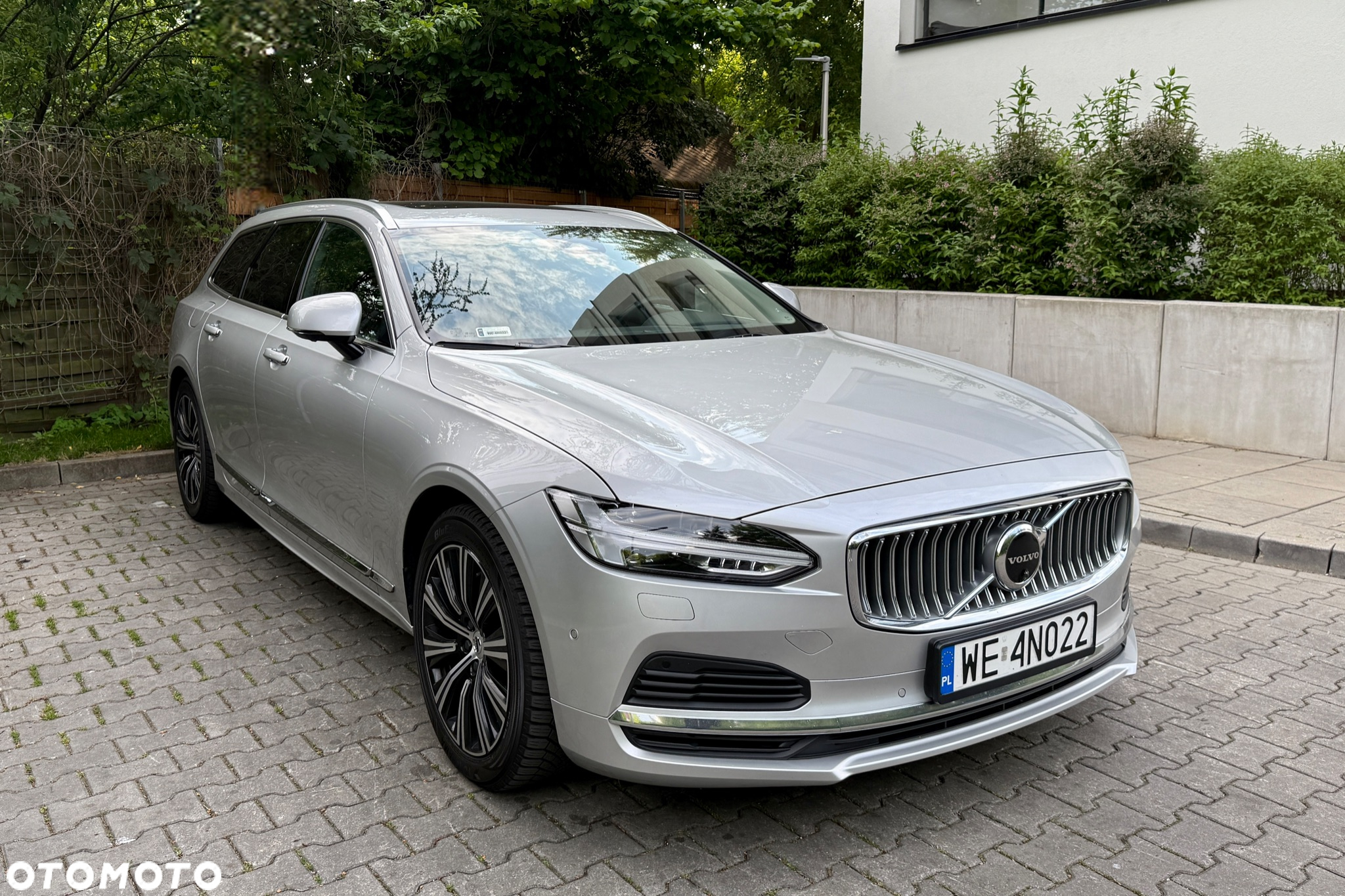 Volvo V90 - 2