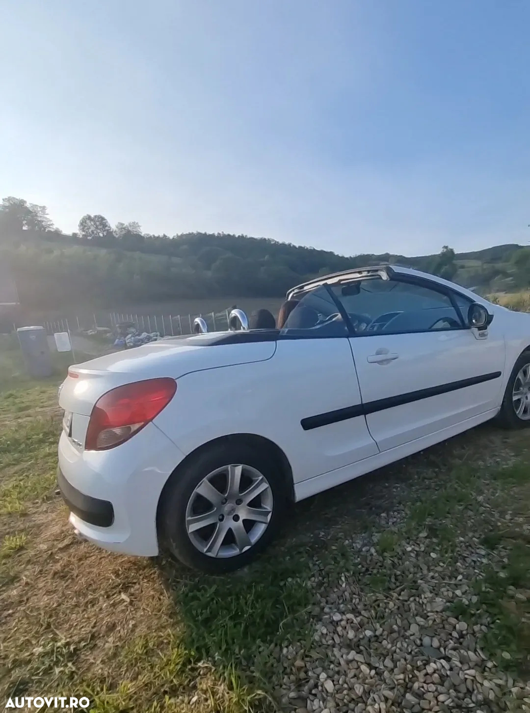 Peugeot 207 CC 1.6 HDI FAP Eclipse - 4