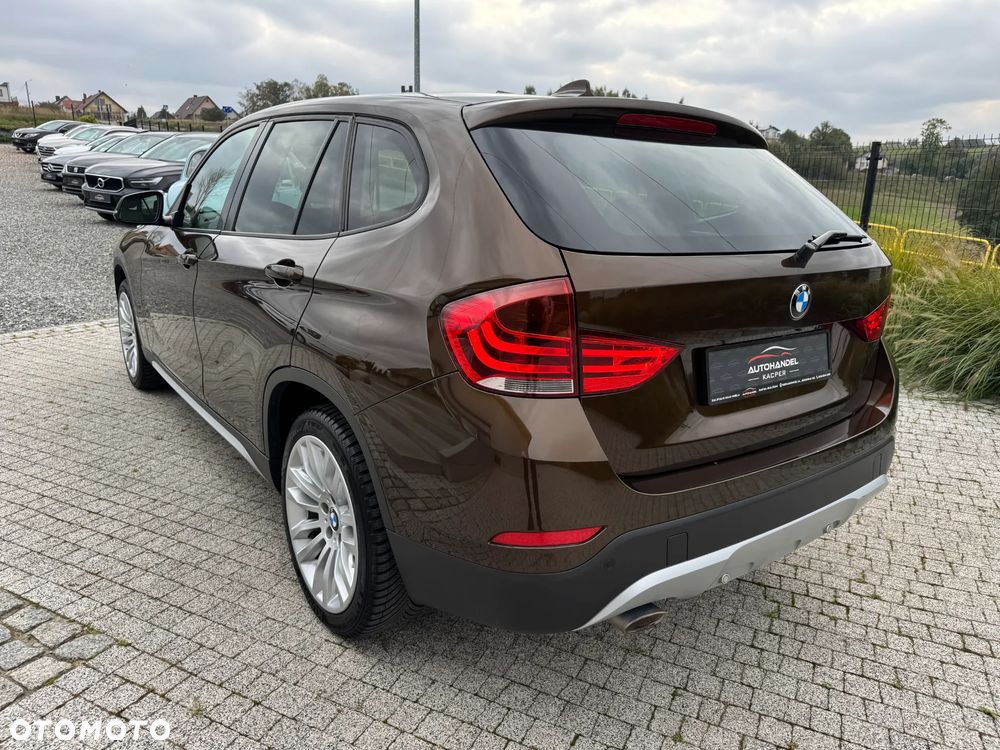 BMW X1 sDrive18d xLine - 8
