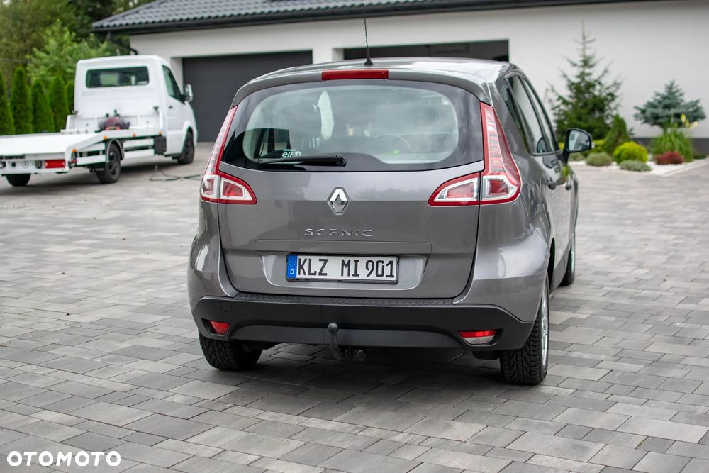 Renault Scenic - 11