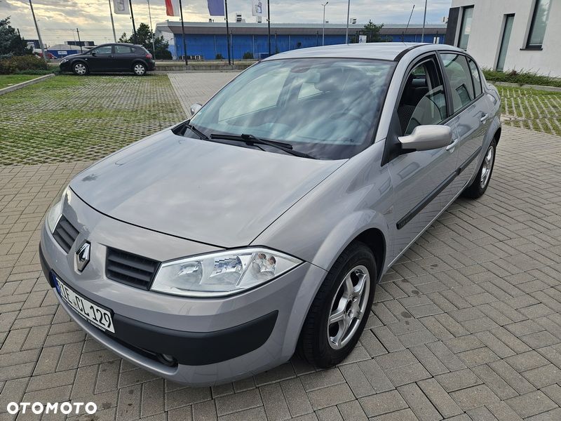 Renault Megane 1.6 16V Authentique - 9