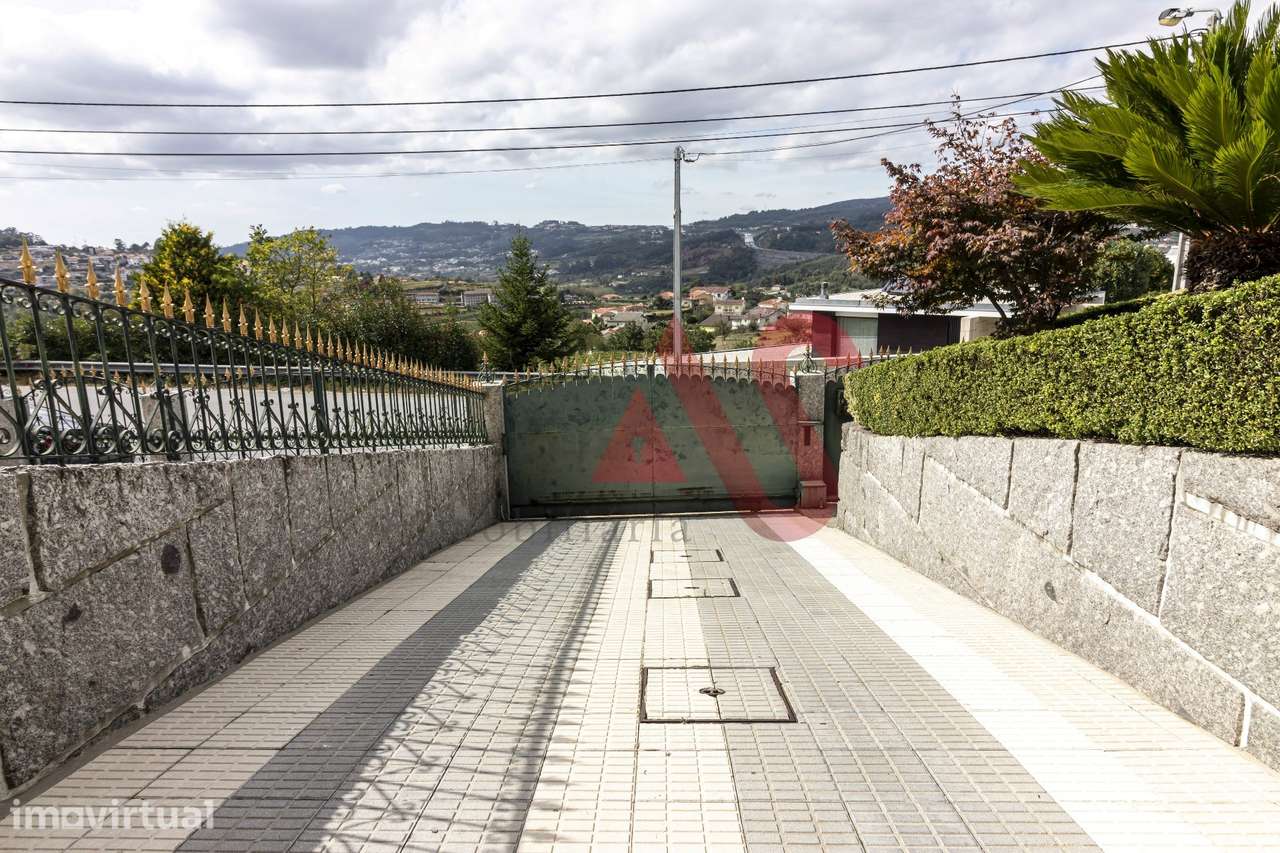 Moradia T3 Geminada em Pombeiro de Ribavizela - Felgueiras - Grande imagem: 5/35
