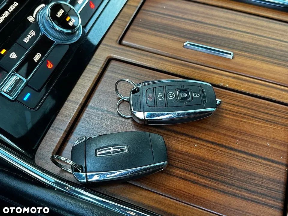 Lincoln Navigator - 27