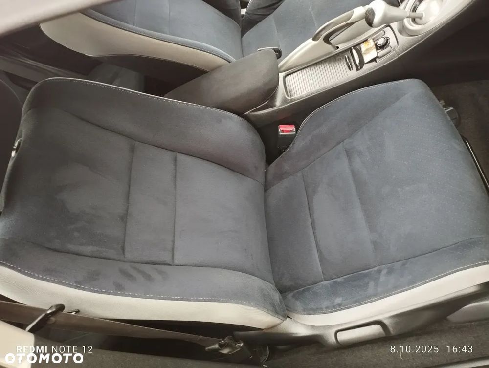 Honda Civic 1.8 Executive - 11
