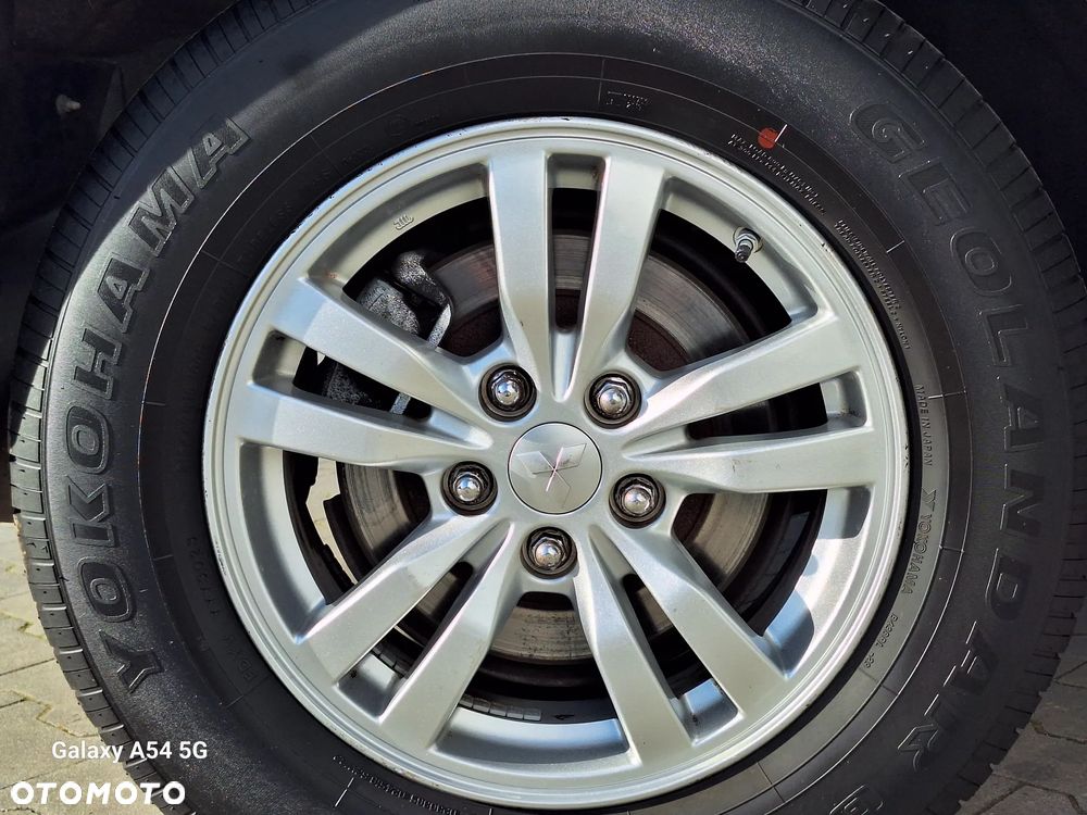 Mitsubishi Outlander 2.0 2WD SUV-Star - 18