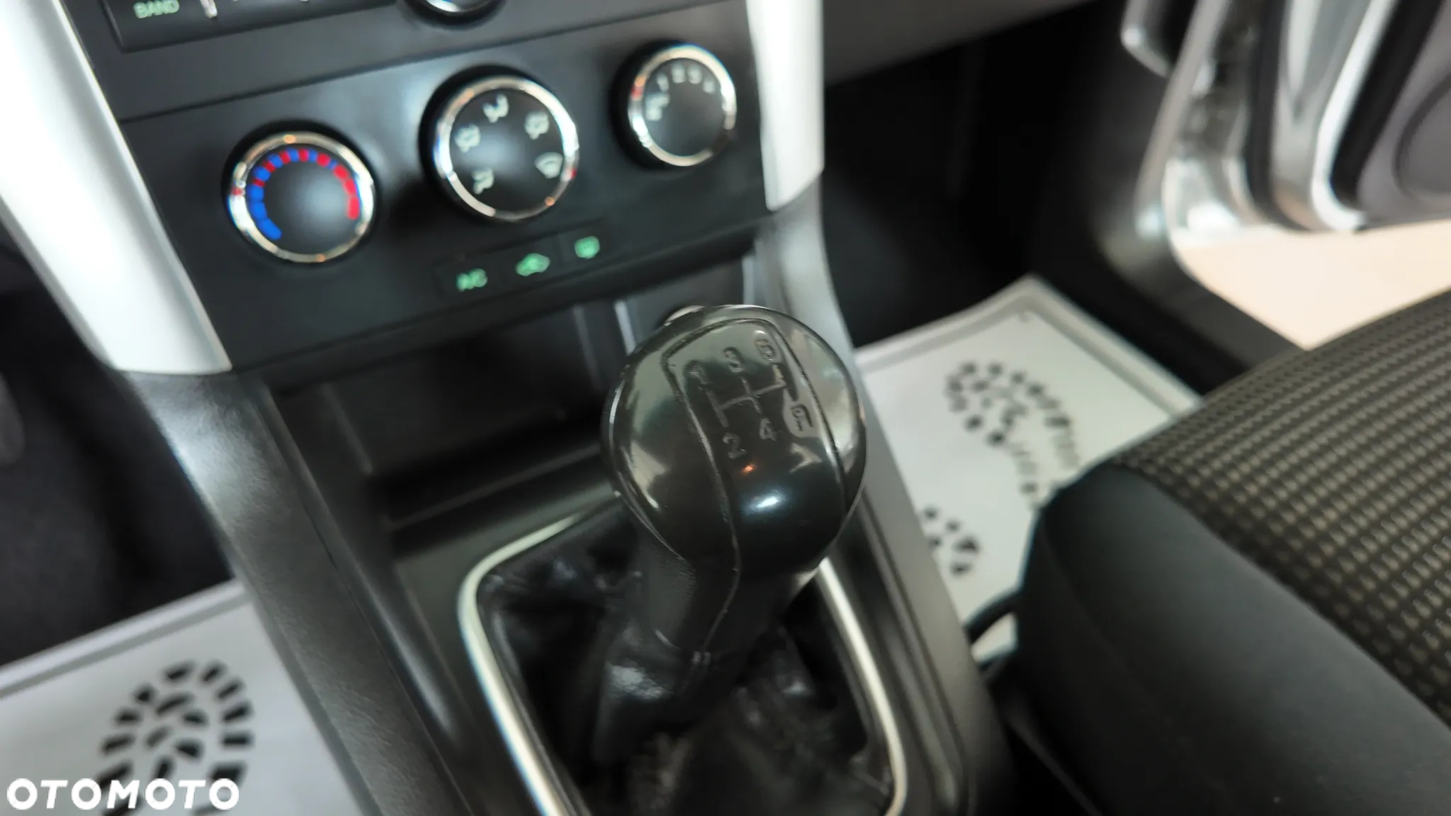 Chevrolet Captiva 2.4 2WD 5 Sitzer LS - 37