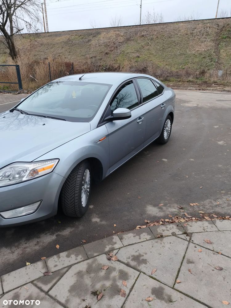 Ford Mondeo 2.0 Ghia - 3