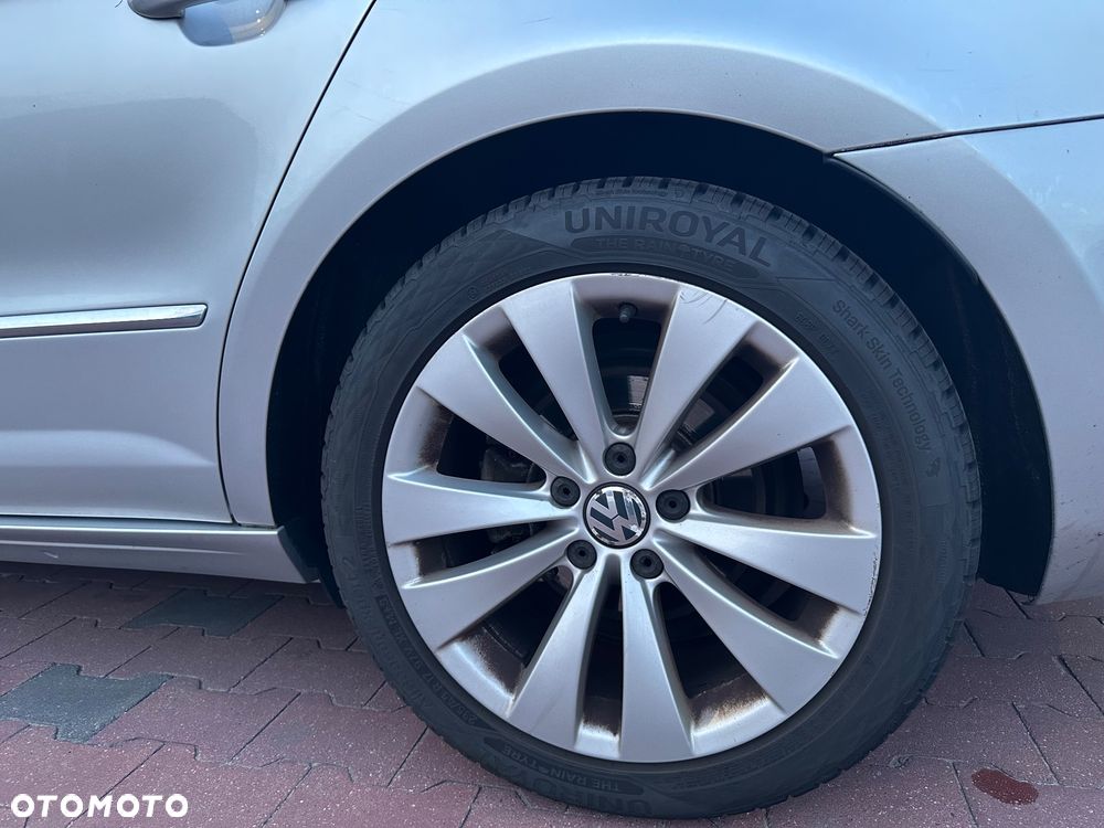 Volkswagen Passat CC - 8