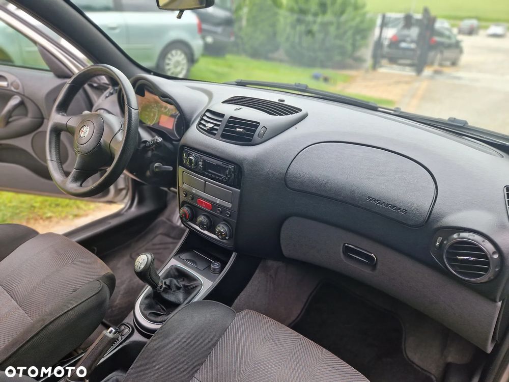 Alfa Romeo 147 1.6 ECO Black Line - 13