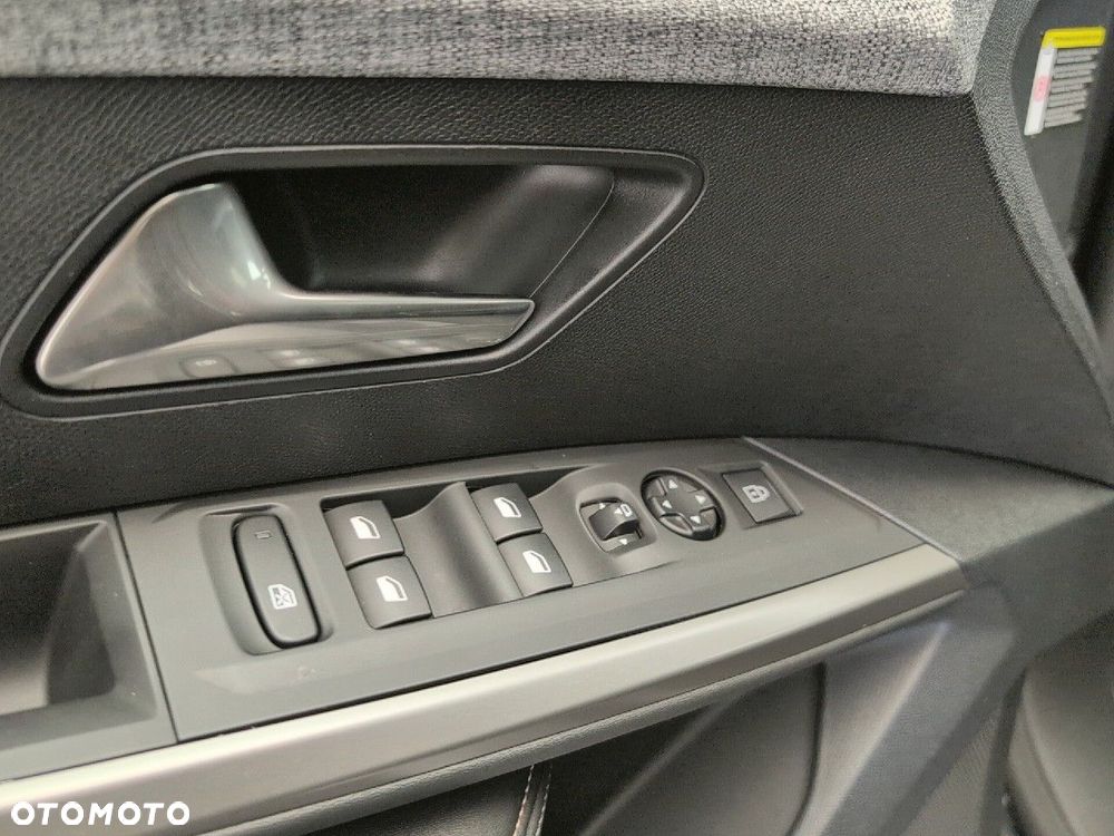 Peugeot 3008 1.2 PureTech mHEV Allure e-DCS6 - 15