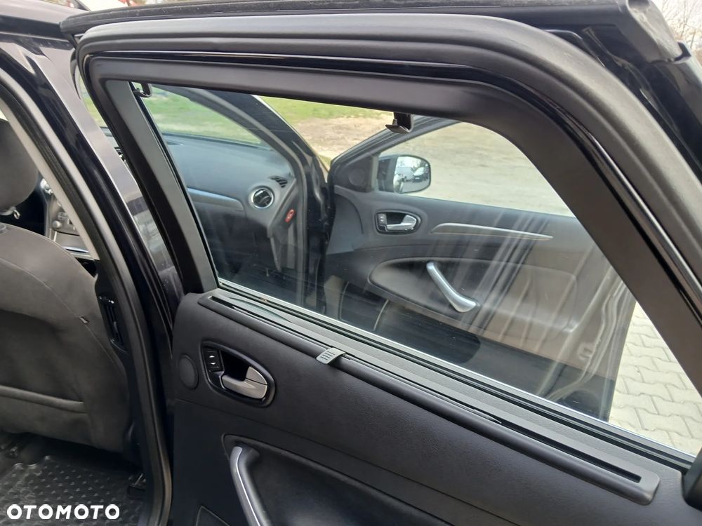 Ford Mondeo 1.8 TDCi Ghia - 20