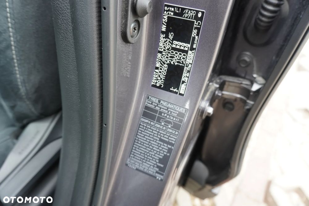 Lexus UX 250h GPF Business Edition 2WD - 13