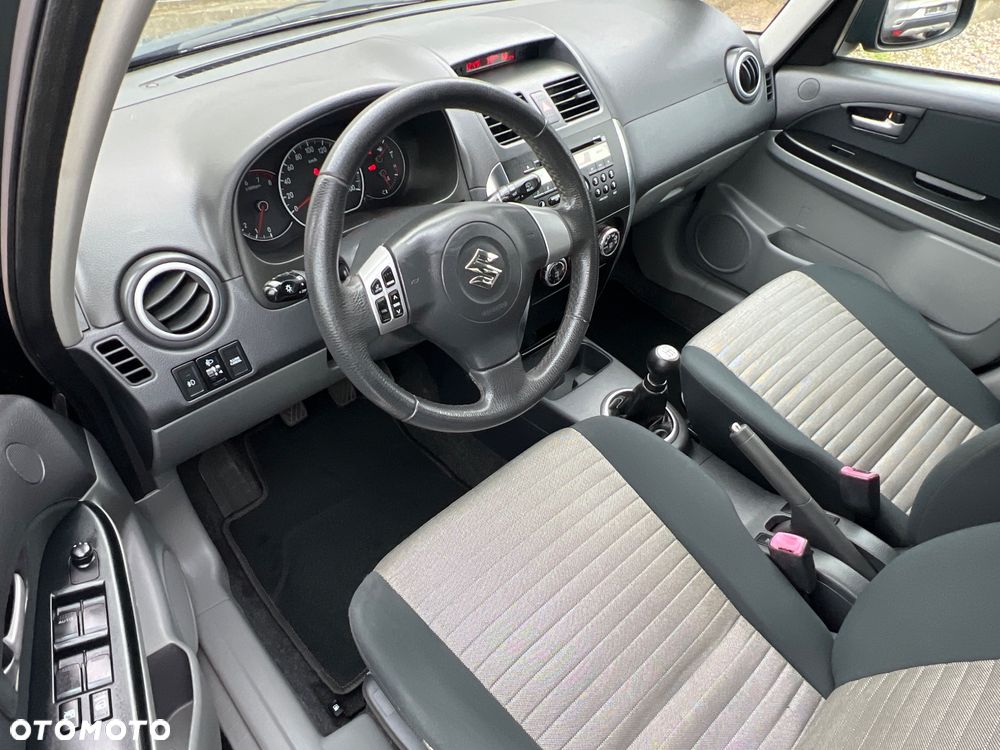 Suzuki SX4 1.6 VVT 4x2 Comfort - 12