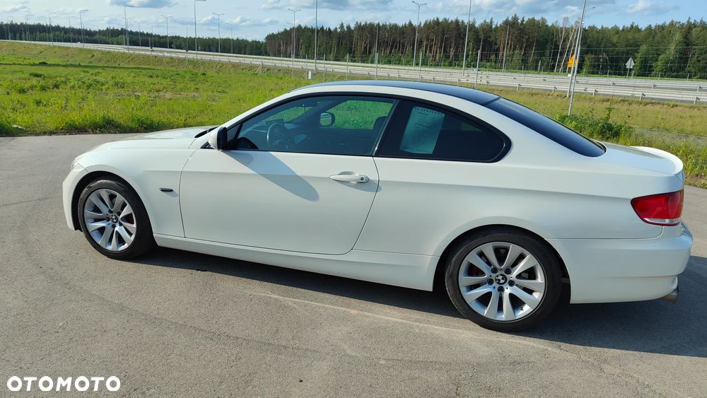 BMW Seria 3 320i Edition Exclusive - 6